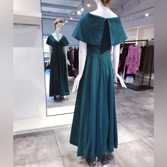 US 8 Aidan Mattox Portrait Collar Gown Emerald NWT - Picture 7 of 12